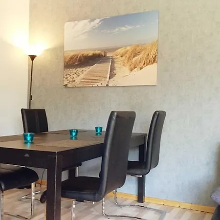 Blaeker Apartment *